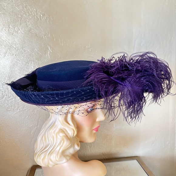 SEDUCTIVE 1940s\' NAVY WIDE BRIM HAT + PURPLE GROSGRAIN TRIM & OSTRICH FEATHER main image 8